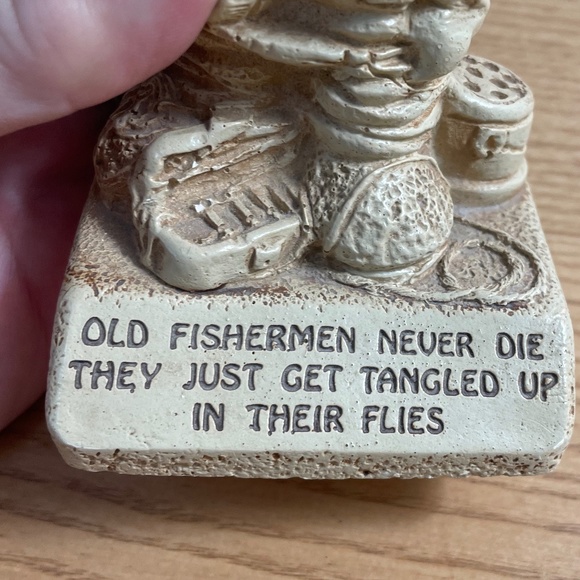 Vintage 1972 Paula Statue Figurine Old Fishermen Never Die They Just Get Tangled - Picture 5 of 8